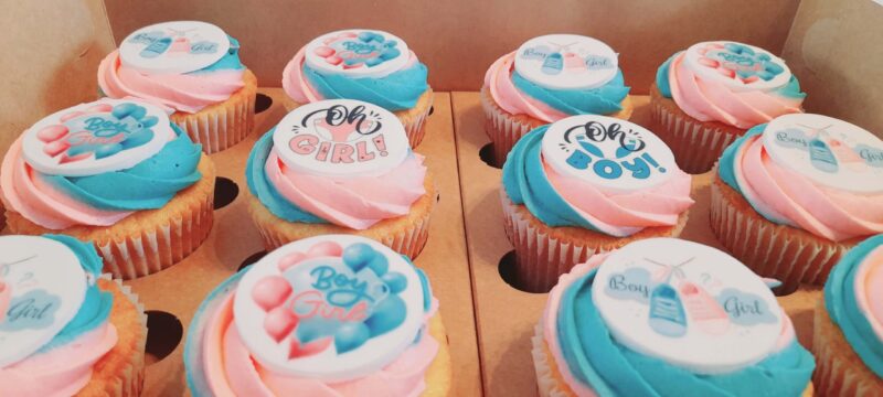 gender reveal cupcakes