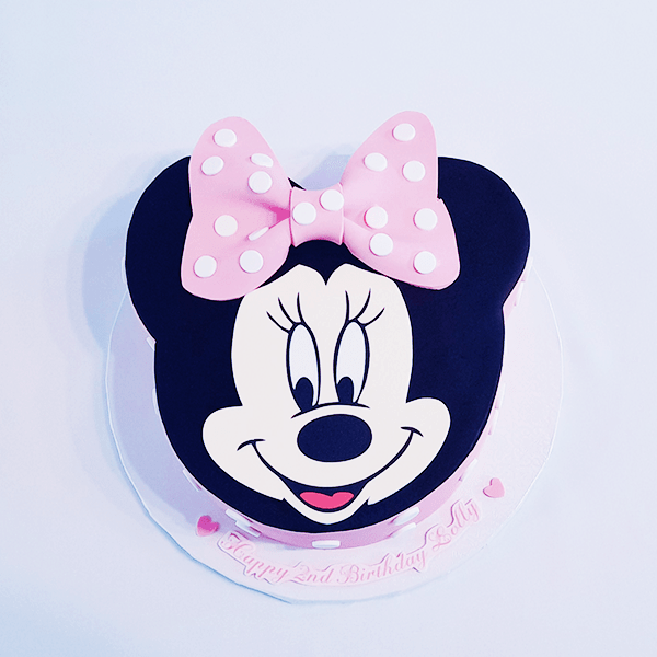 minnie-mouse cake