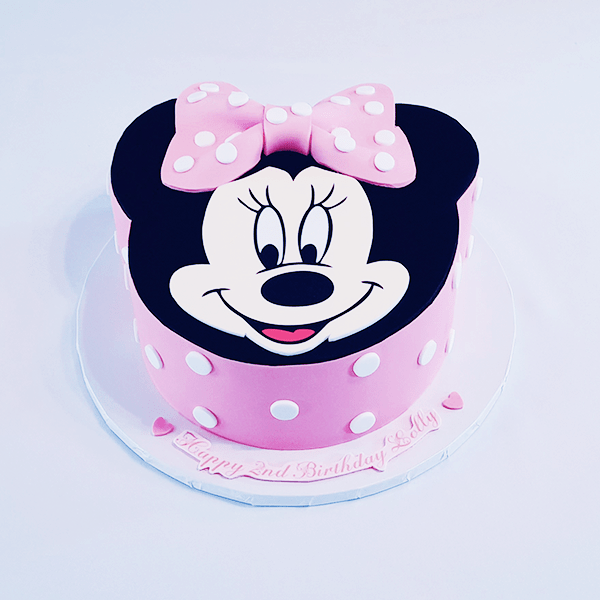 minnie-mouse-themed-cake